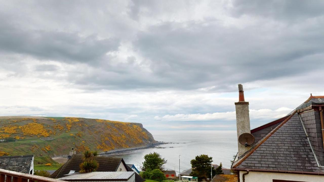 Puffins Nest Villa Gardenstown Esterno foto