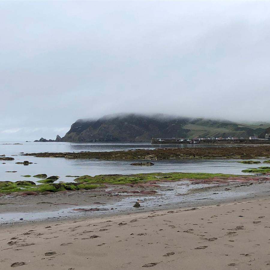 Puffins Nest Villa Gardenstown Esterno foto