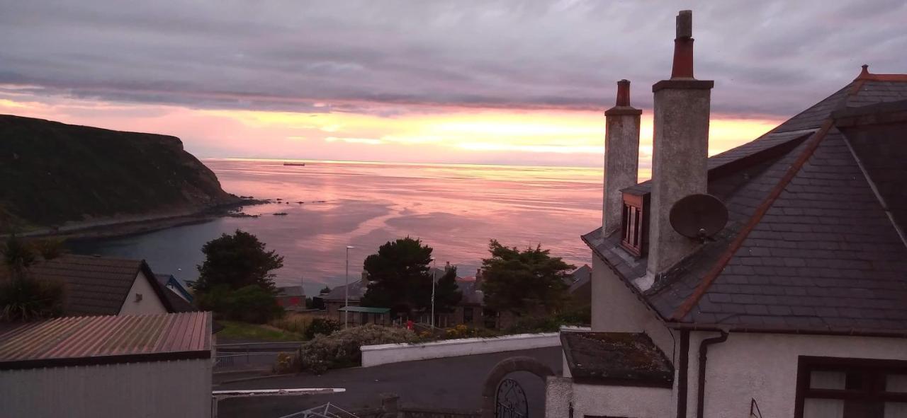 Puffins Nest Villa Gardenstown Esterno foto